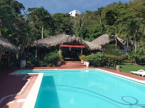 Pool - Belle propriété de style Caraïbes, confortable chambre d'hôtes, piscine privée (Las Terrenas)
