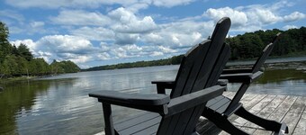 Lost Loft - NEW Waterfront Tiny Cottage. Sleeps 2, off-grid, quiet lake!