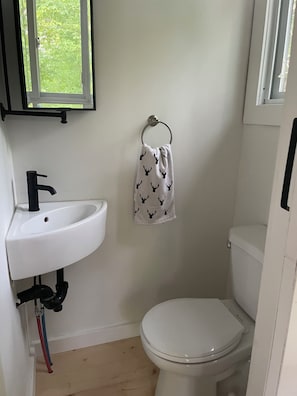 Towels, toilet paper