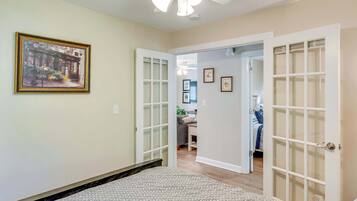 独立别墅, 多张床, 露台, 花园景观 (Lakeview Lodge) | 特色装修、特色家居、床单