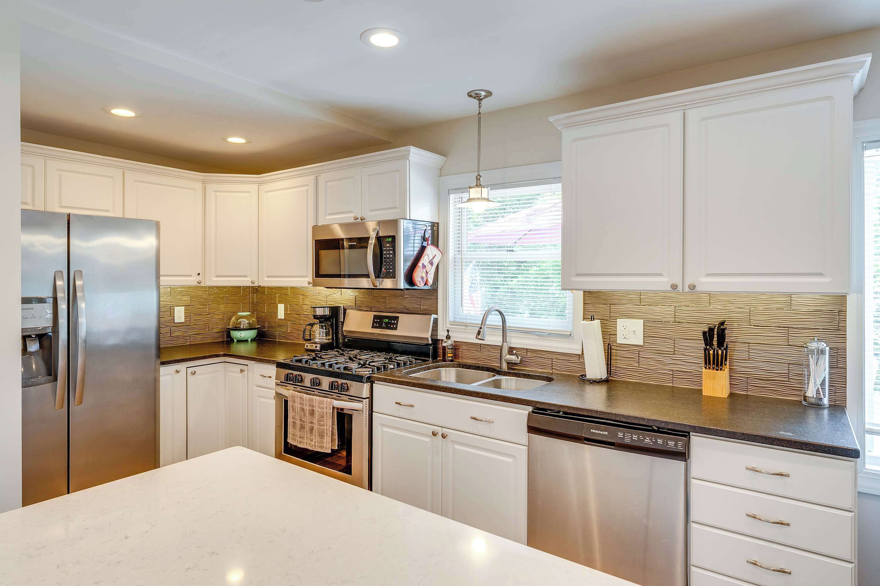 單棟房屋, 多張床, 露台, 花園景 (Lakeview Lodge) | 私人廚房 | 雪櫃、微波爐、焗爐、爐具