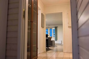 Unclassified image, 3 of 51, button - Stylish 2BR Stay in the Heart of Tromsø (Tromsø)