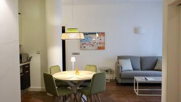 Apartment, Accessible | Private kitchen | Fridge, microwave, oven, stovetop