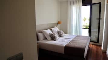 Iron/ironing board, free WiFi