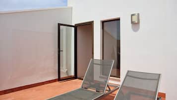 Deluxe Apartment, Balcony | Terrace/patio
