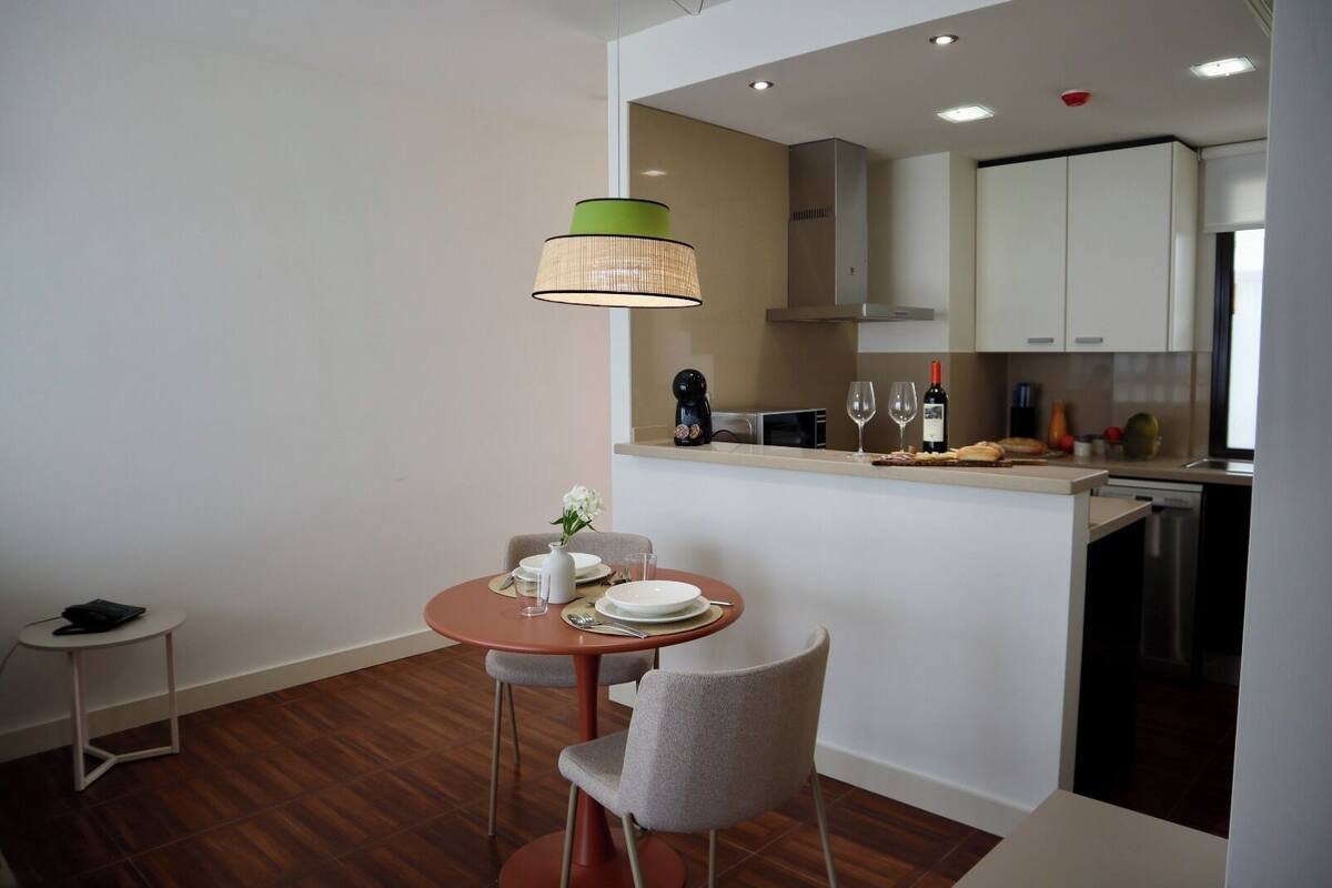 Studio | Private kitchen | Fridge, microwave, oven, stovetop