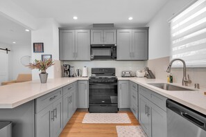 Microwave, oven, stovetop, dishwasher