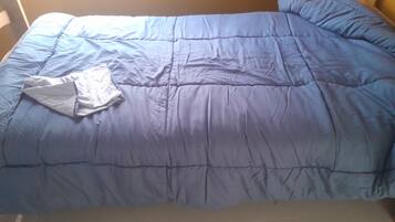 7 chambres, fer et planche Ă repasser, Wi-Fi, draps fournis