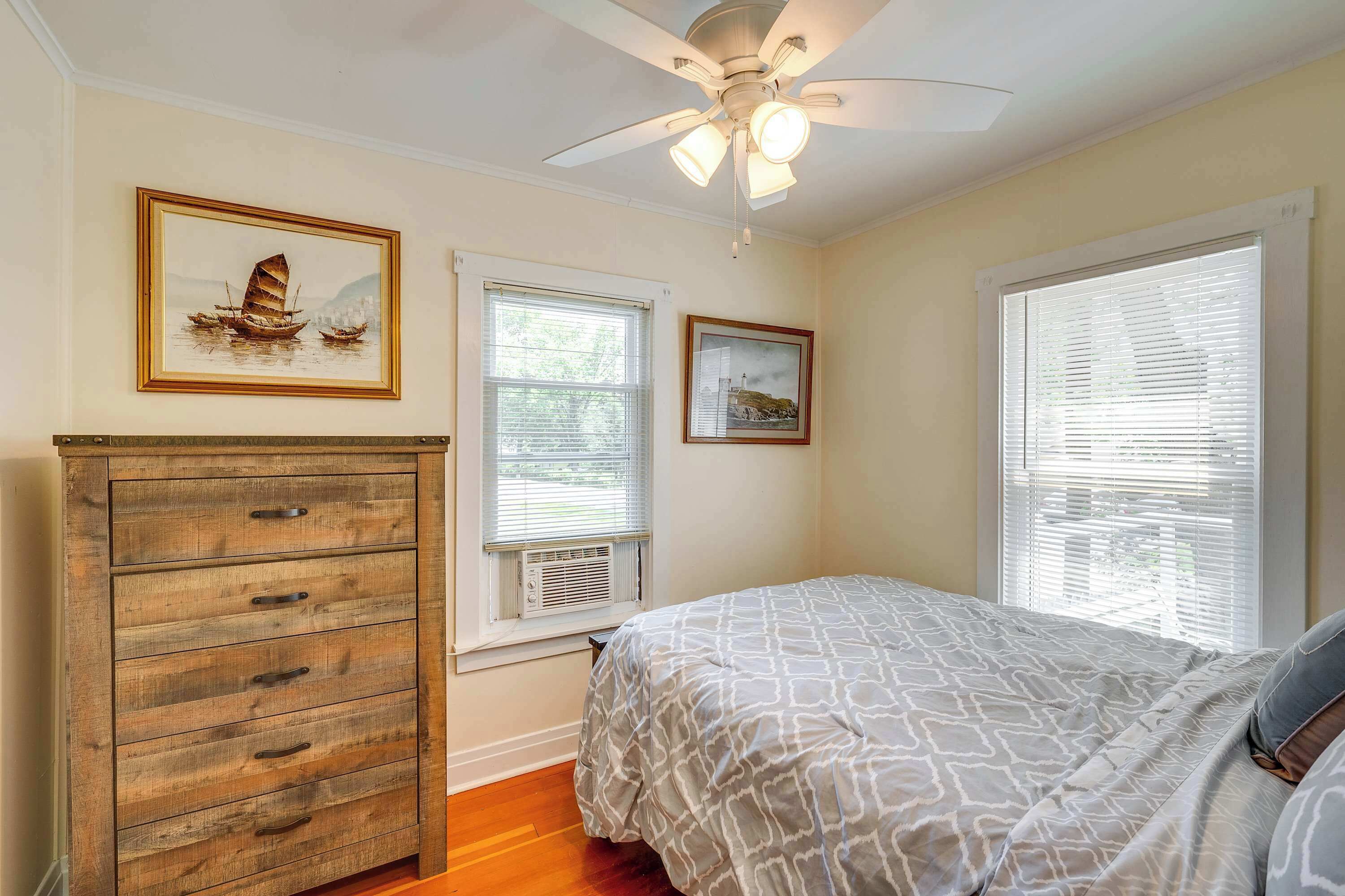 Individually decorated, individually furnished, bed sheets