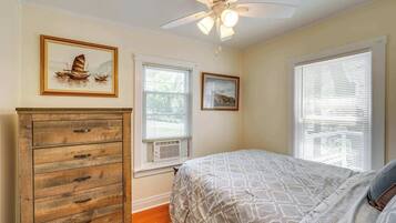 Individually decorated, individually furnished, bed sheets