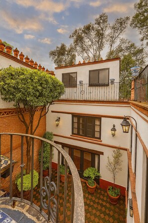 Terrace/patio - Casa Boutique Coyoacán, Exclusivo Diseño Colonial (Mexico City)