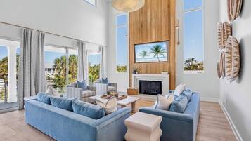 Älytelevisio, takka, pöytätennispöytä