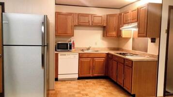 Microwave, stovetop, dishwasher