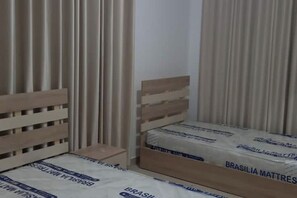 1 bedroom, WiFi, bed sheets