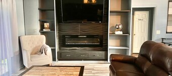 3-bedroom house in charming Jackson Springs. Not to far from the course.