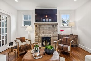 Fernseher, Computerbildschirme, Drucker