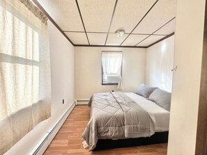 3 chambres, fer et planche à repasser, Wi-Fi, literie fournie