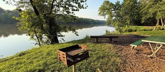 A peaceful, forest retreat with stunning views near historic Harpers Ferry.