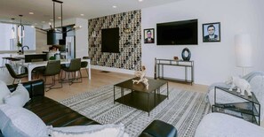 Smart TV, offices