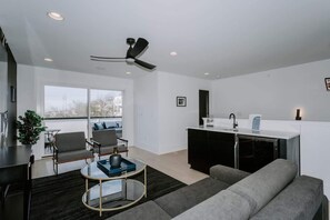 Smart TV, offices - Bold & Modern | Walk the Line in Music City! (Nashville)