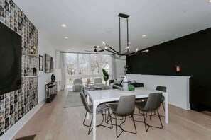 Dining - Bold & Modern | Walk the Line in Music City! (Nashville)
