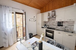 Four, plaque de cuisson