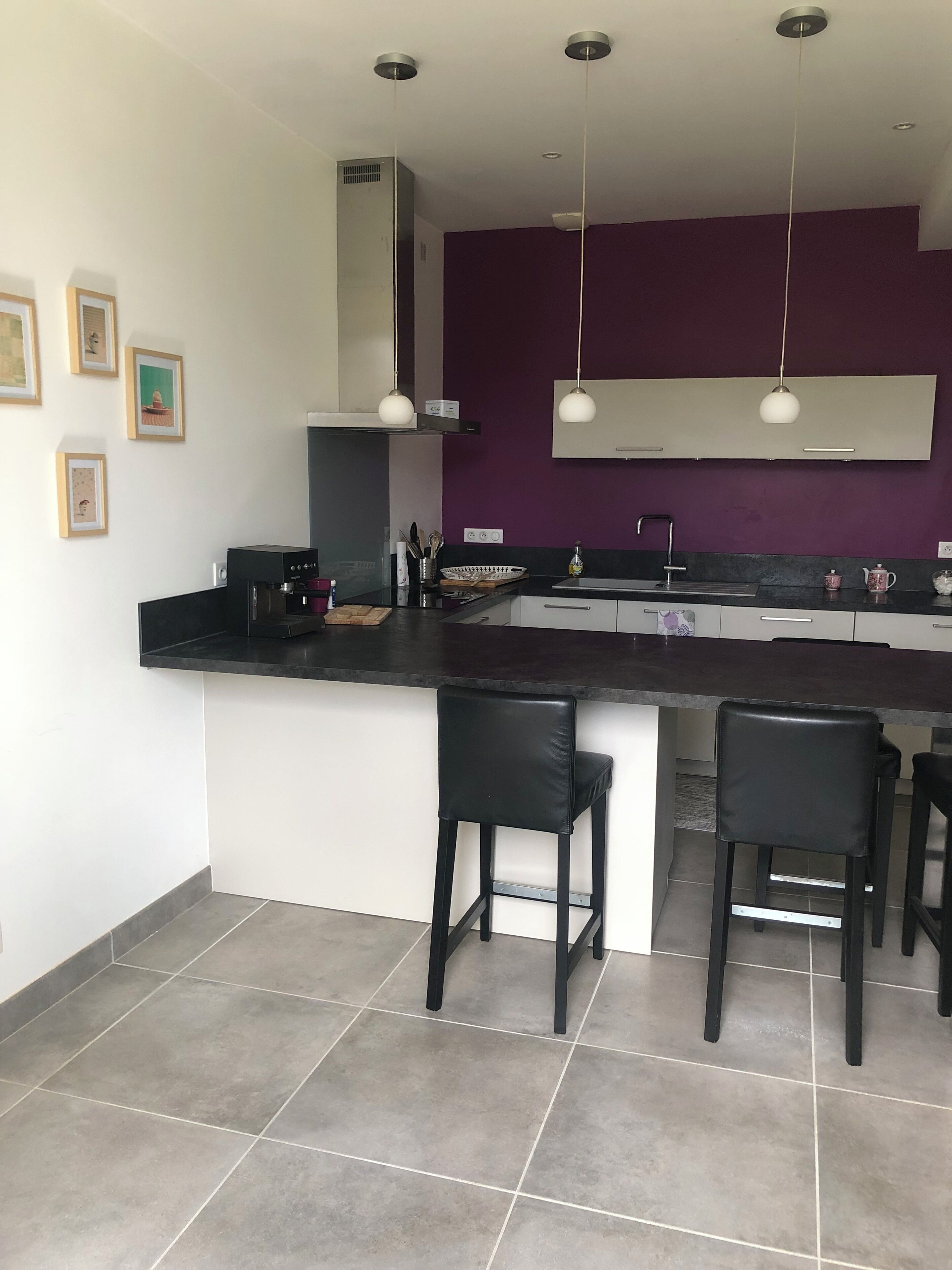 Kylskåp, mikrovågsugn, ugn och spishäll