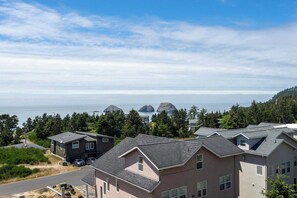 Exterior - "Peaceful Oceanside Escape – 3BR Home w/ View Deck, Fast WiFi & Full Kitchen" (Tillamook)