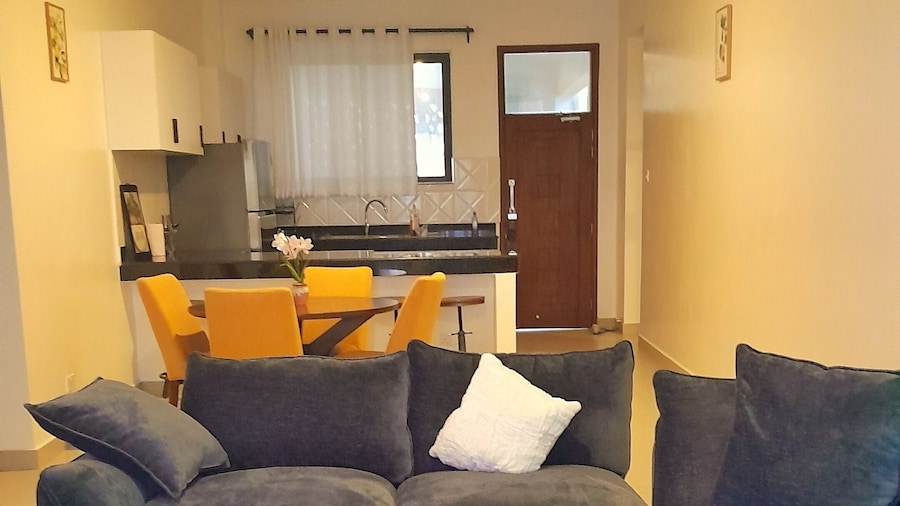 Nyali Beachfront Apartments Baobab waves