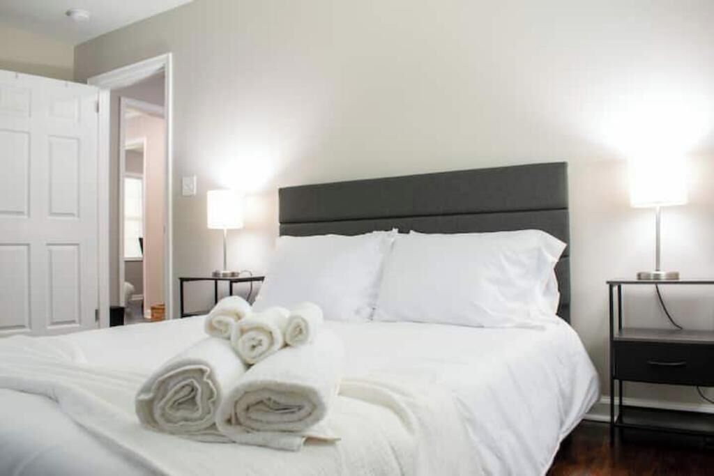 2 soverom, strykejern/-brett, wi-fi og sengetøy