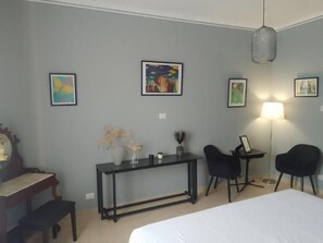 2 bedrooms, iron/ironing board, Internet, bed sheets - Testaccio Bodoni apartment (roma)