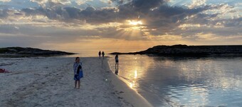 Ålesund: Cozy seaside house in Giske/Norway-panoramic view.
Beautiful scenery