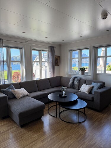 Ålesund: Cozy seaside house in Giske/Norway-panoramic view.
Beautiful scenery