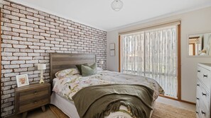 2 bedrooms, iron/ironing board