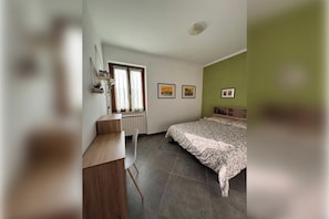 1 camera, Wi-Fi, lenzuola