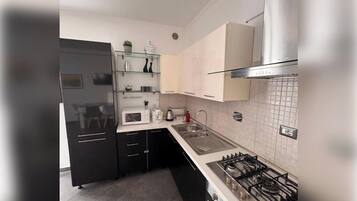 KĂžleskab, mikrobĂžlgeovn, ovn, kogeplade