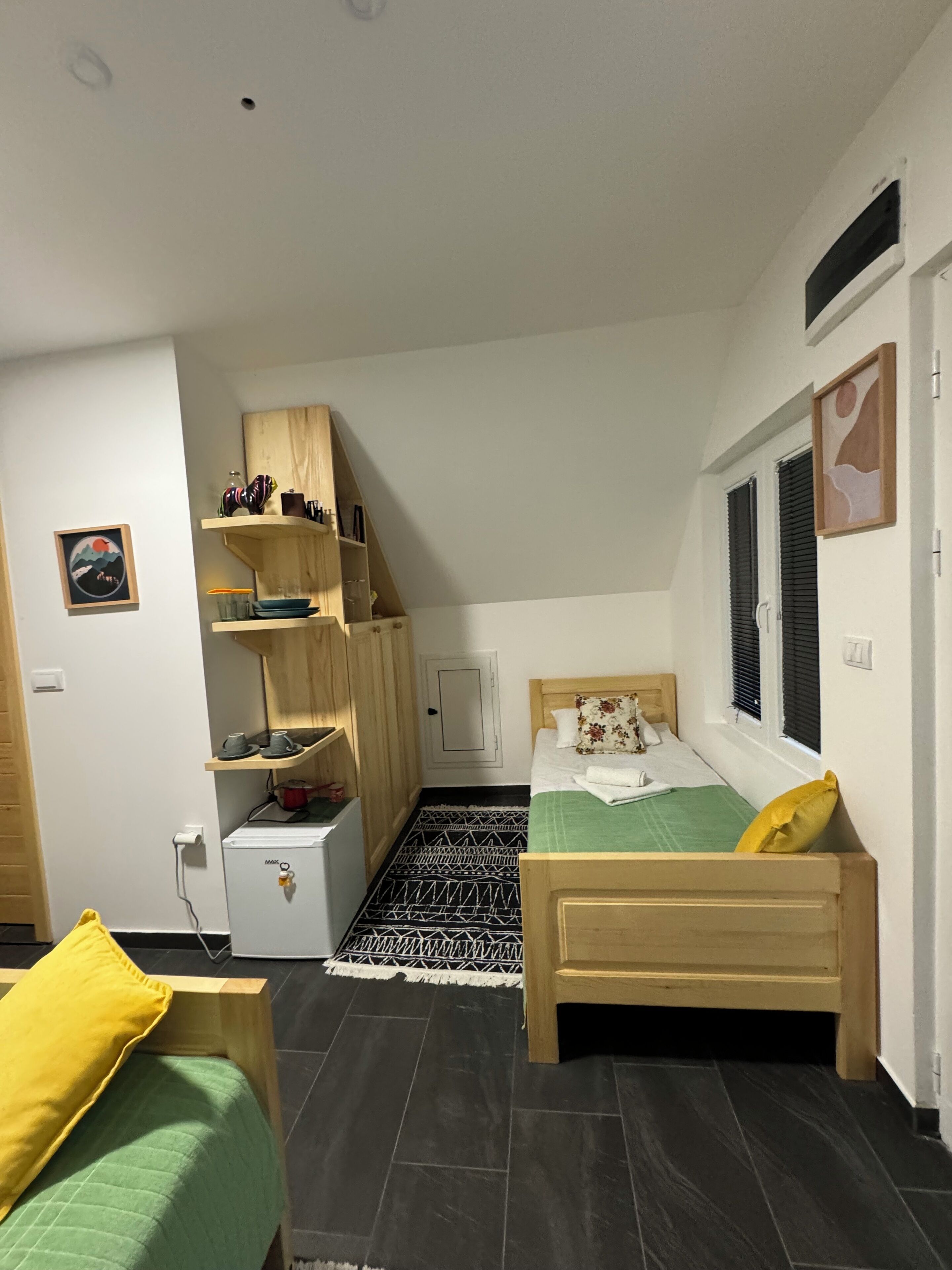 1 bedroom, WiFi, bed sheets