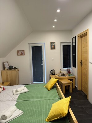 1 bedroom, WiFi, bed sheets