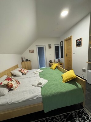 1 bedroom, WiFi, bed sheets - Wolf apartment 1 (Štitarica)