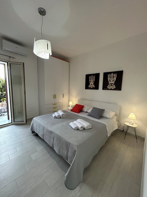 1 bedroom, free WiFi, bed sheets