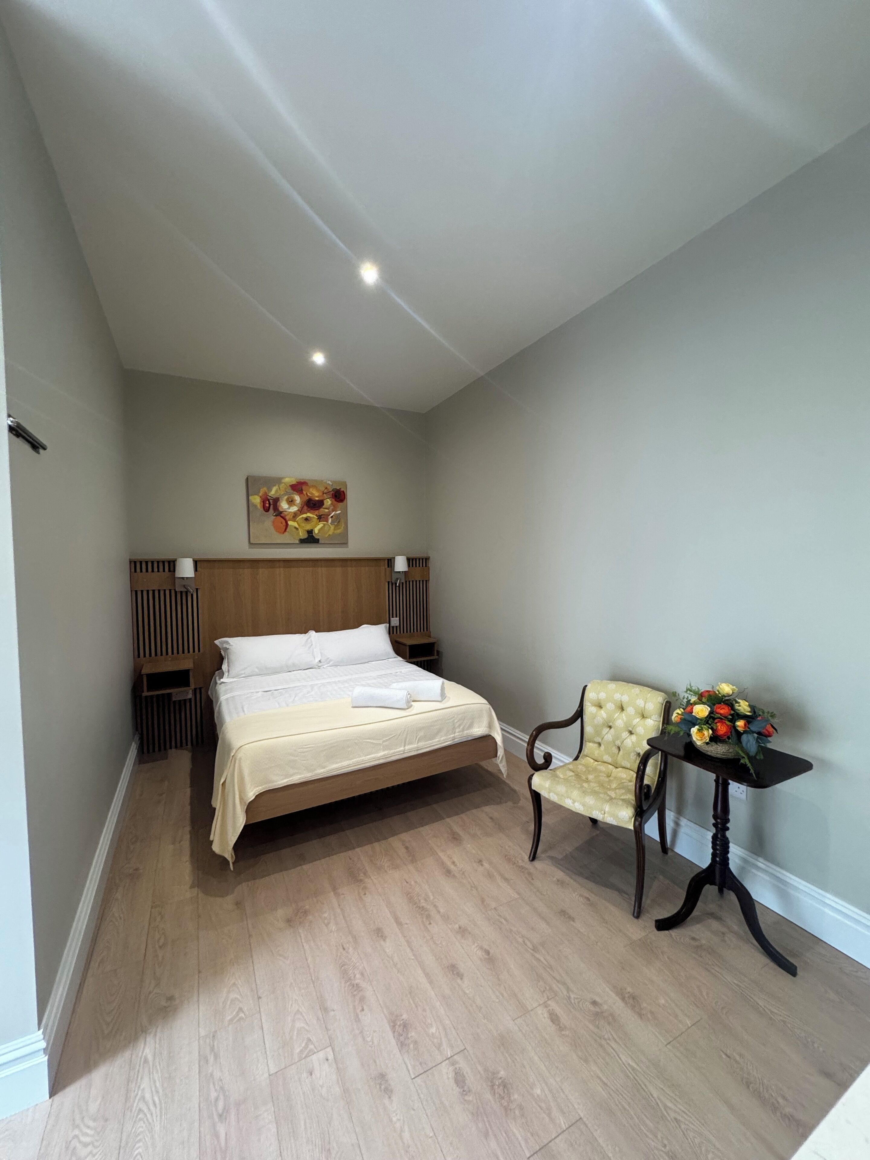 1 bedroom, desk, iron/ironing board, free WiFi