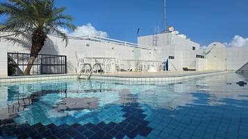 Piscina externa