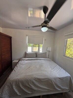 Desk, free WiFi, bed sheets