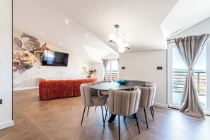 Dining - A2 luxury apartment near beach with big terrace and the sea view (Kaštel Gomilica)