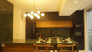 Fridge, microwave, oven, stovetop