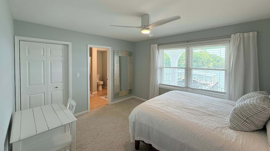 Panoramic Paradise - Lakefront Home for 15