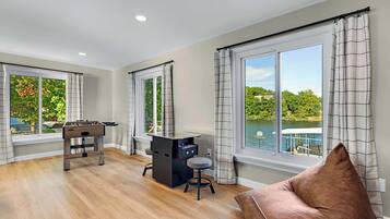 House, Multiple Beds, Patio (Panoramic Paradise) | Interior