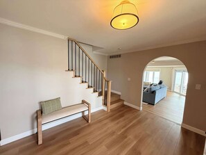 House, Multiple Beds, Patio (Panoramic Paradise) | Interior