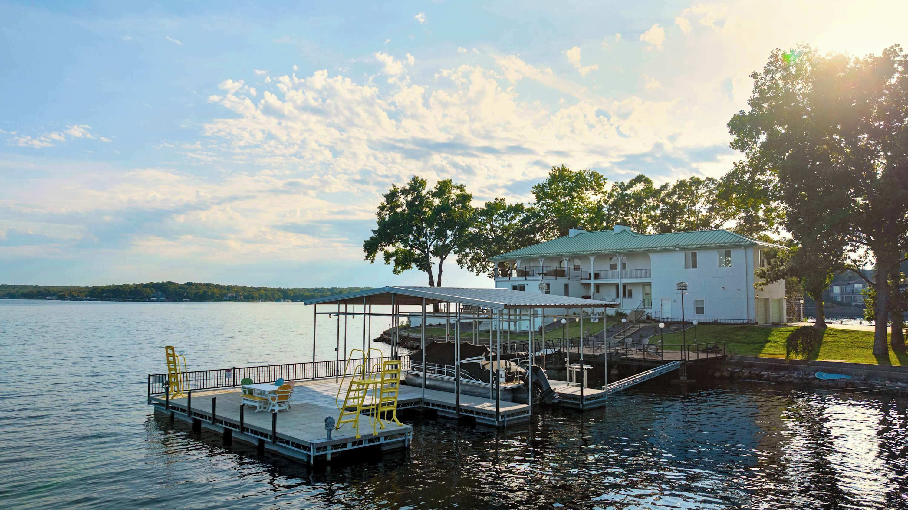 المنشأة من الخارج