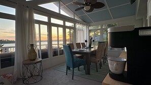 Dining - Palms in Paradise Lake Murray SC (Chapin)